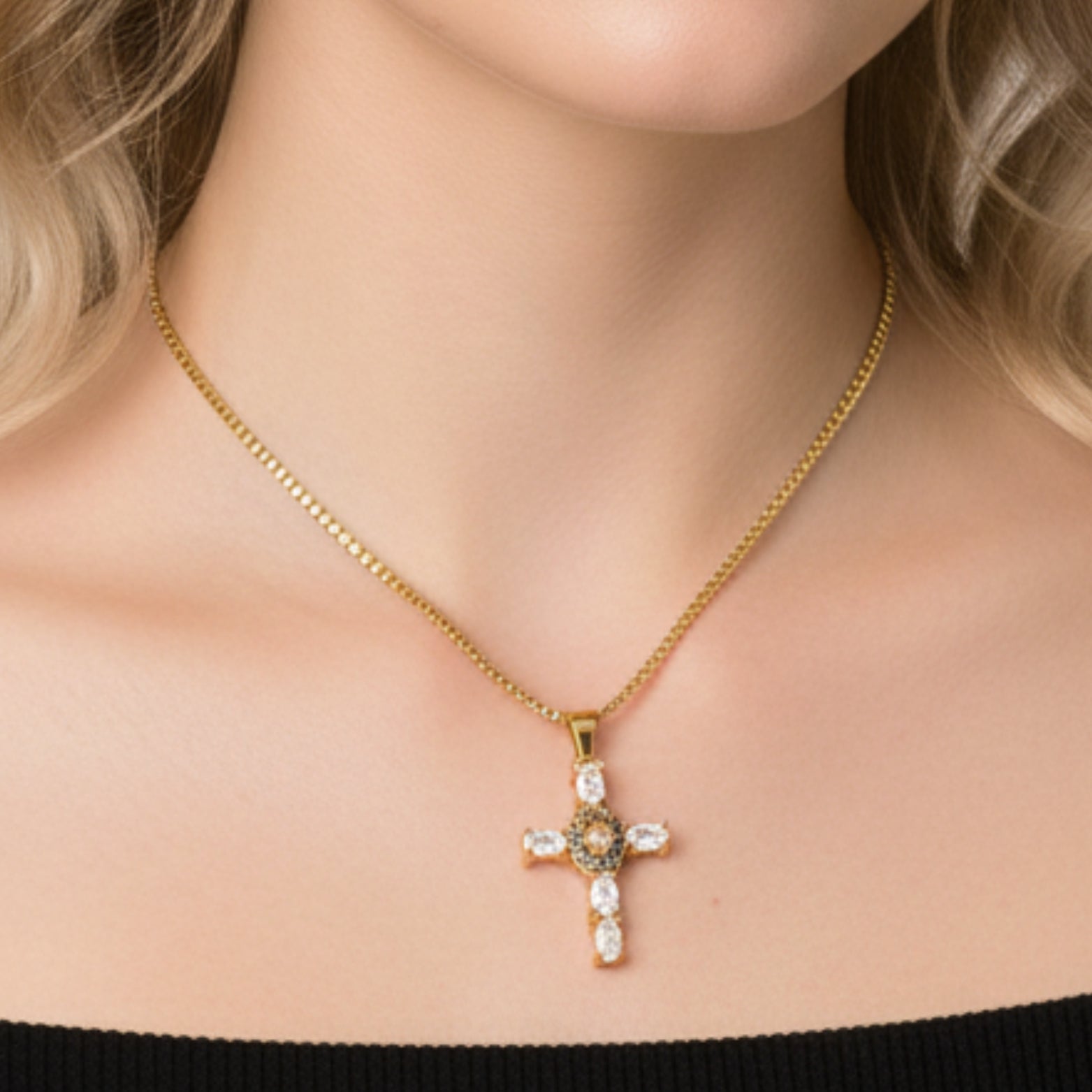 Mary Necklace by Louryx