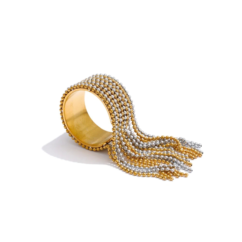 Anika Ring by Louryx