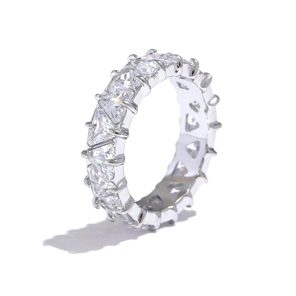 Iliana Ring by Louryx