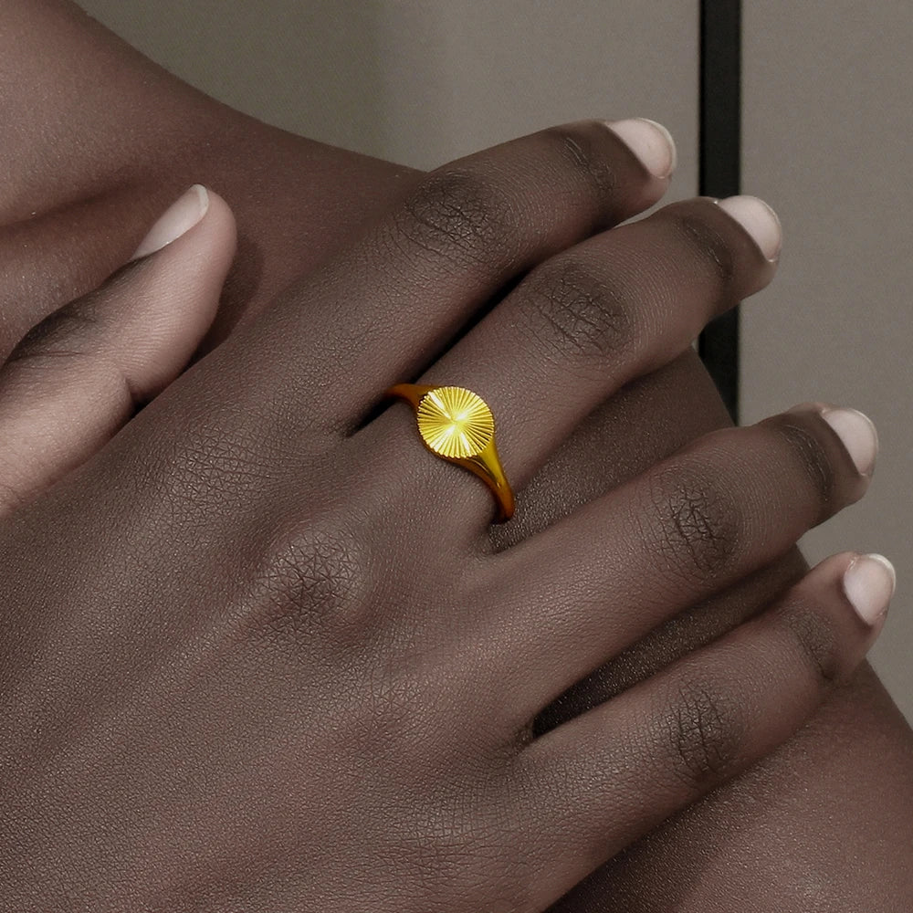 Dakota Ring by Louryx