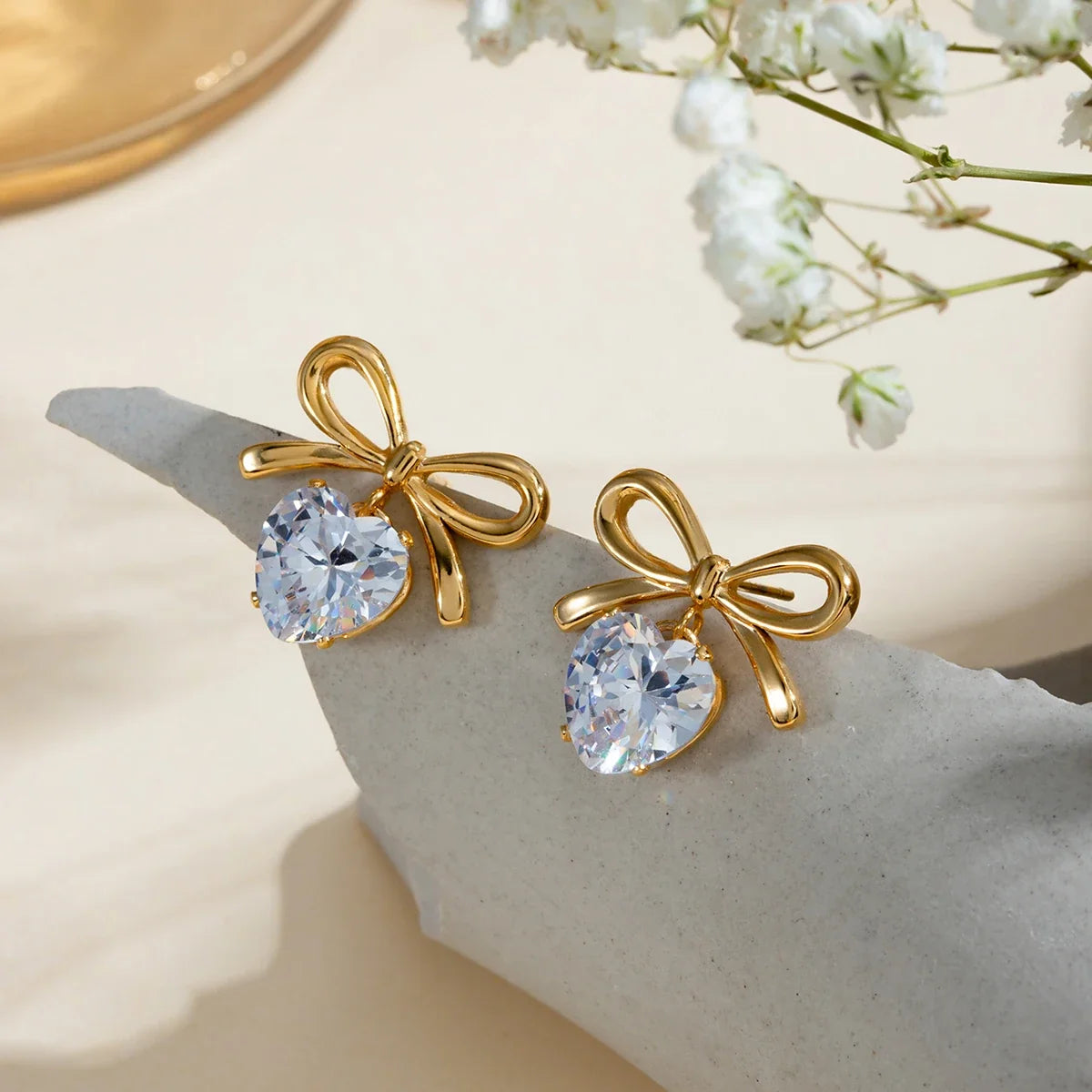 Sarah Earrings by Louryx