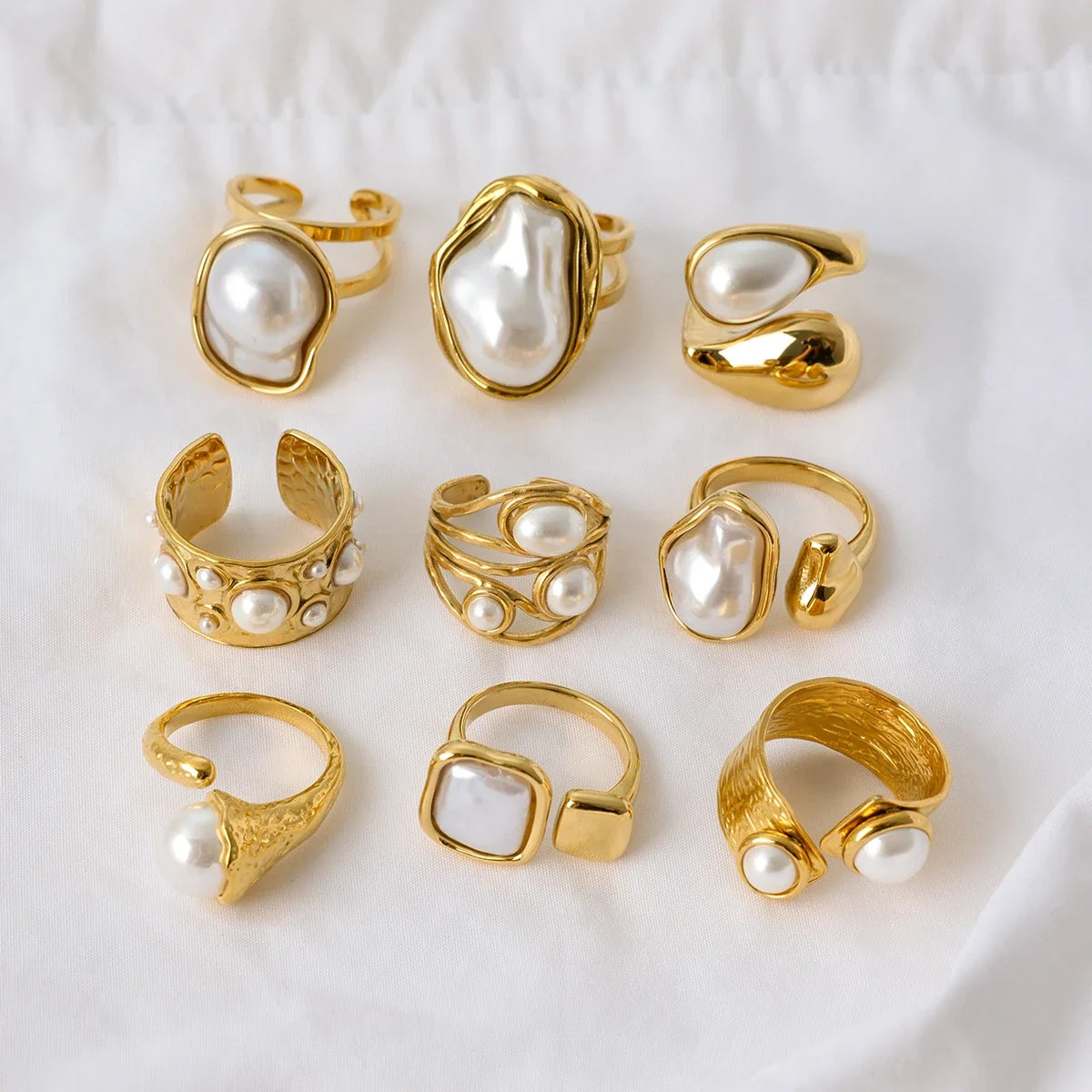 Arabella Ring by Louryx