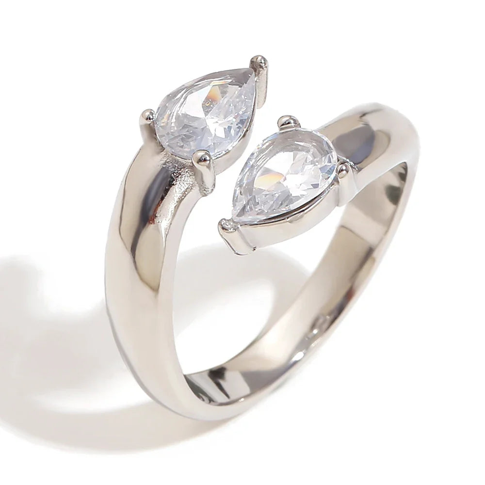 Gracie Ring by Louryx