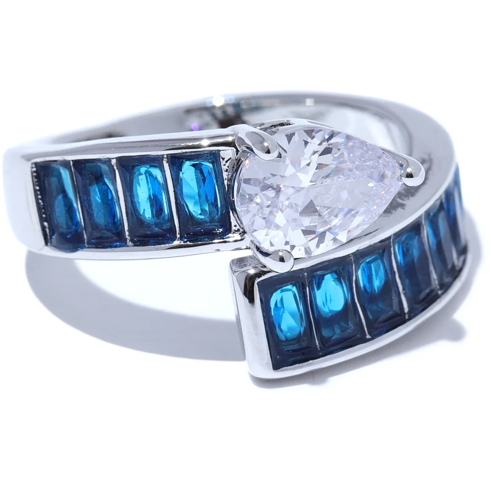 Zainab Ring by Louryx