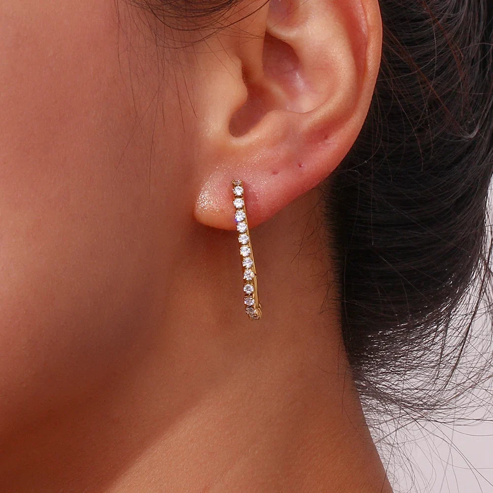 Lilly Earrings by Louryx