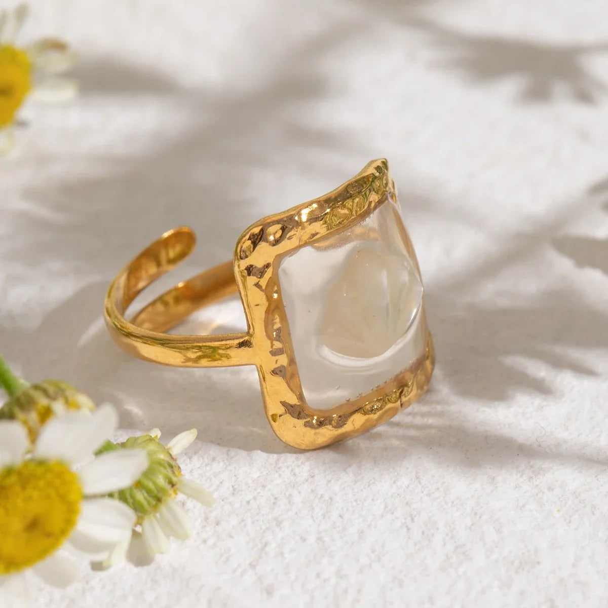 Stevie Ring by Louryx