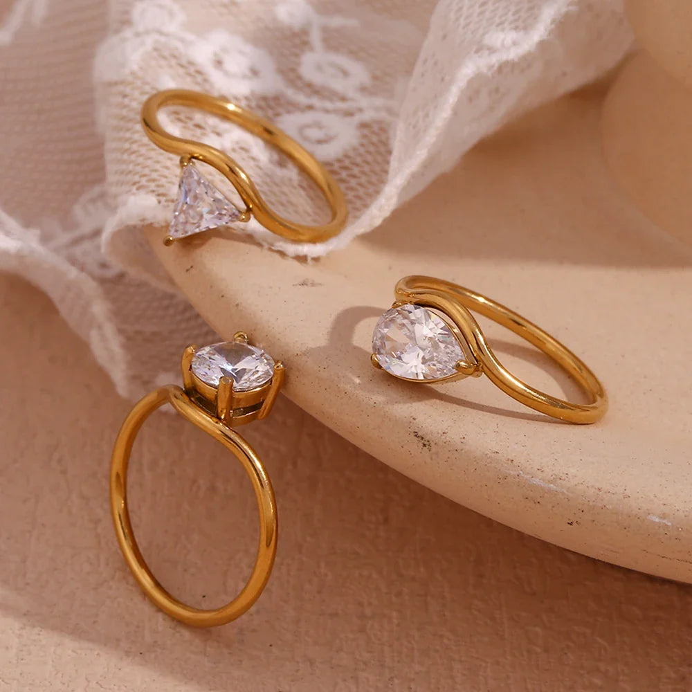 Mabel Ring by Louryx