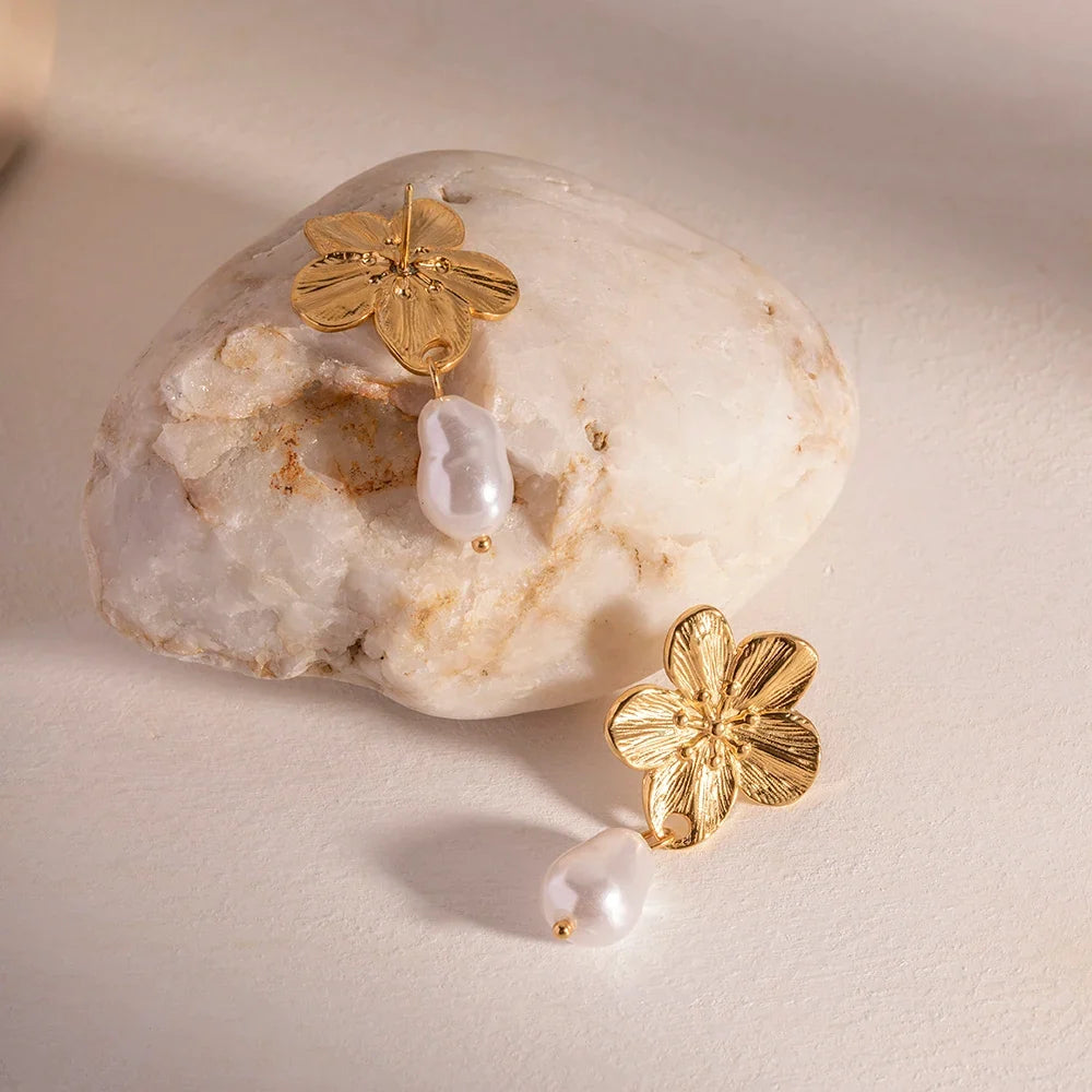 Fallon Earring by Louryx
