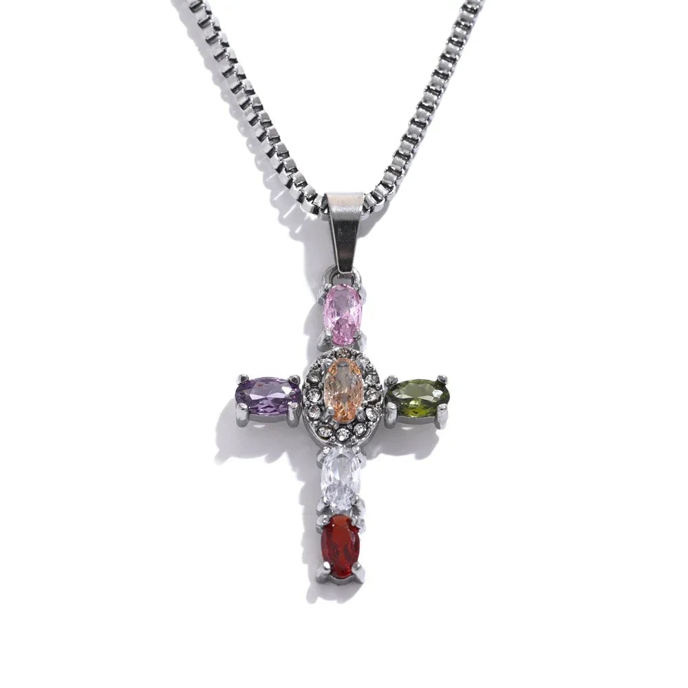 Mary Necklace by Louryx
