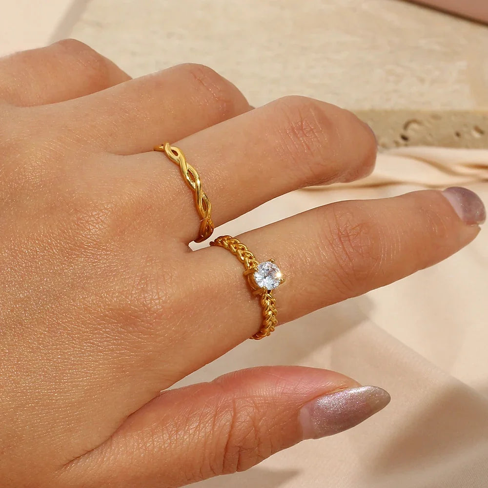 Norah Ring by Louryx