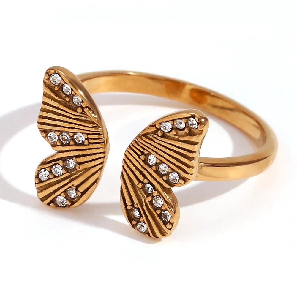 Lola Ring by Louryx