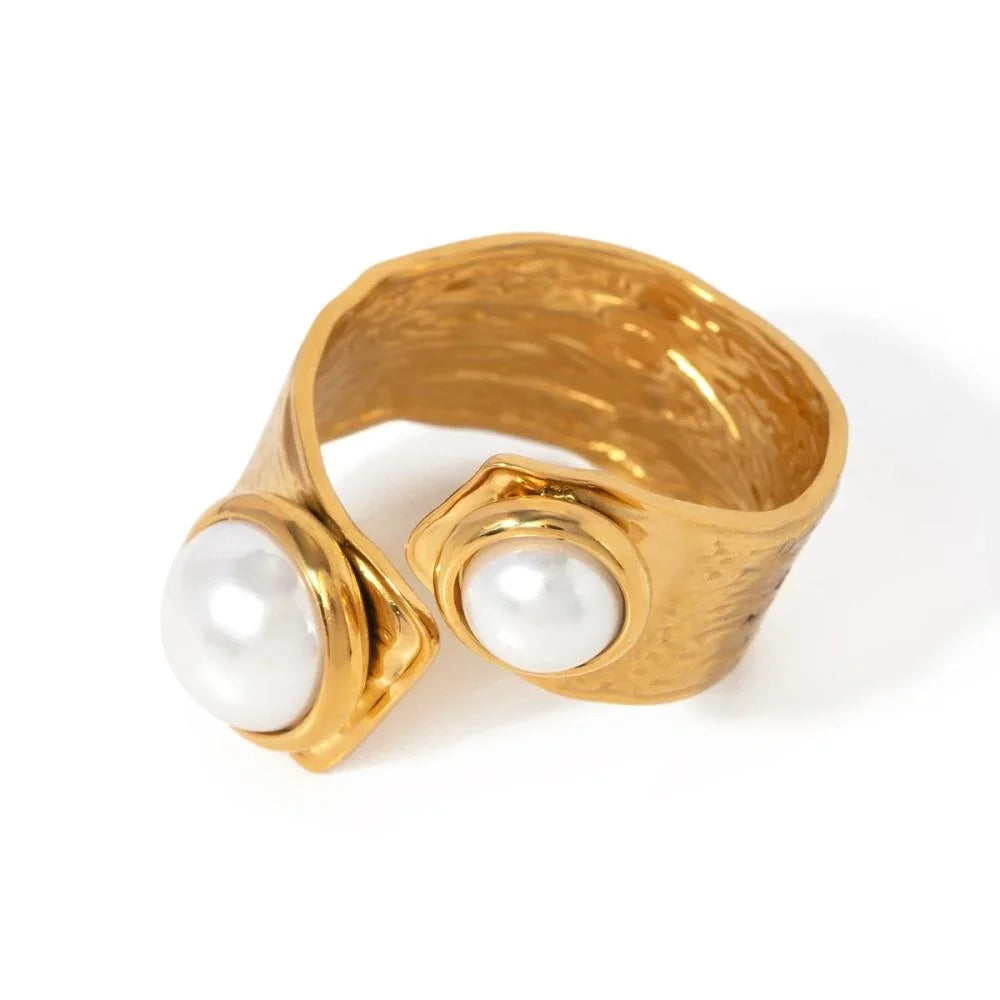Arabella Ring by Louryx
