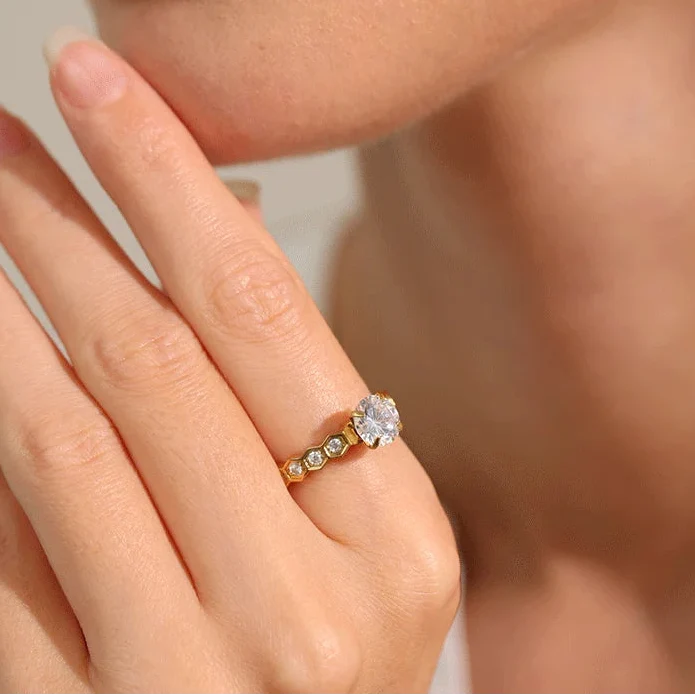 Tiffany Ring by Louryx