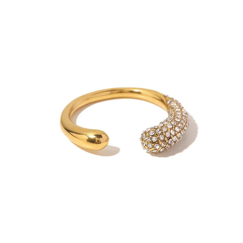 Aileen Ring by Louryx