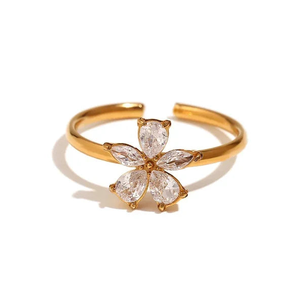 Luciana Ring by Louryx