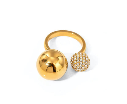 Jamie Ring by Louryx