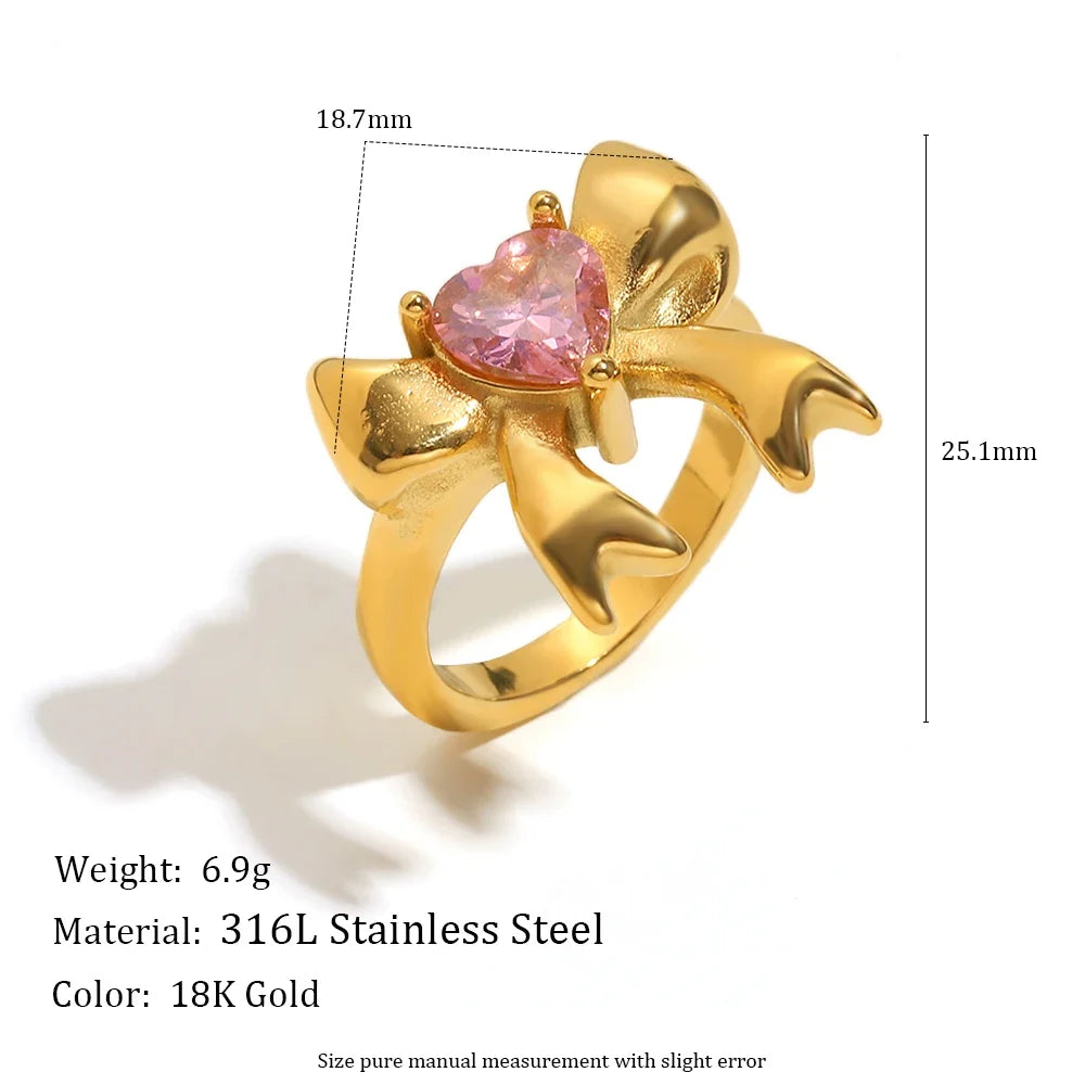 Clara Ring by Louryx