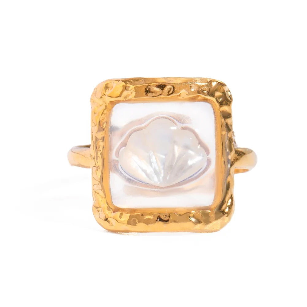 Stevie Ring by Louryx