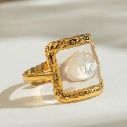 Stevie Ring by Louryx