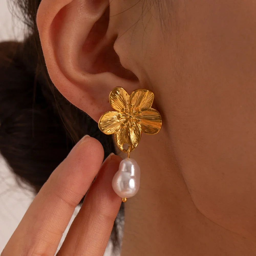 Fallon Earring by Louryx