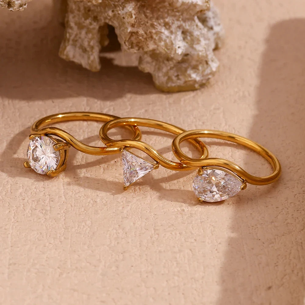 Mabel Ring by Louryx
