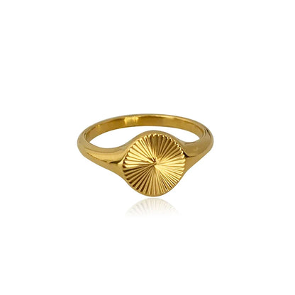 Dakota Ring by Louryx