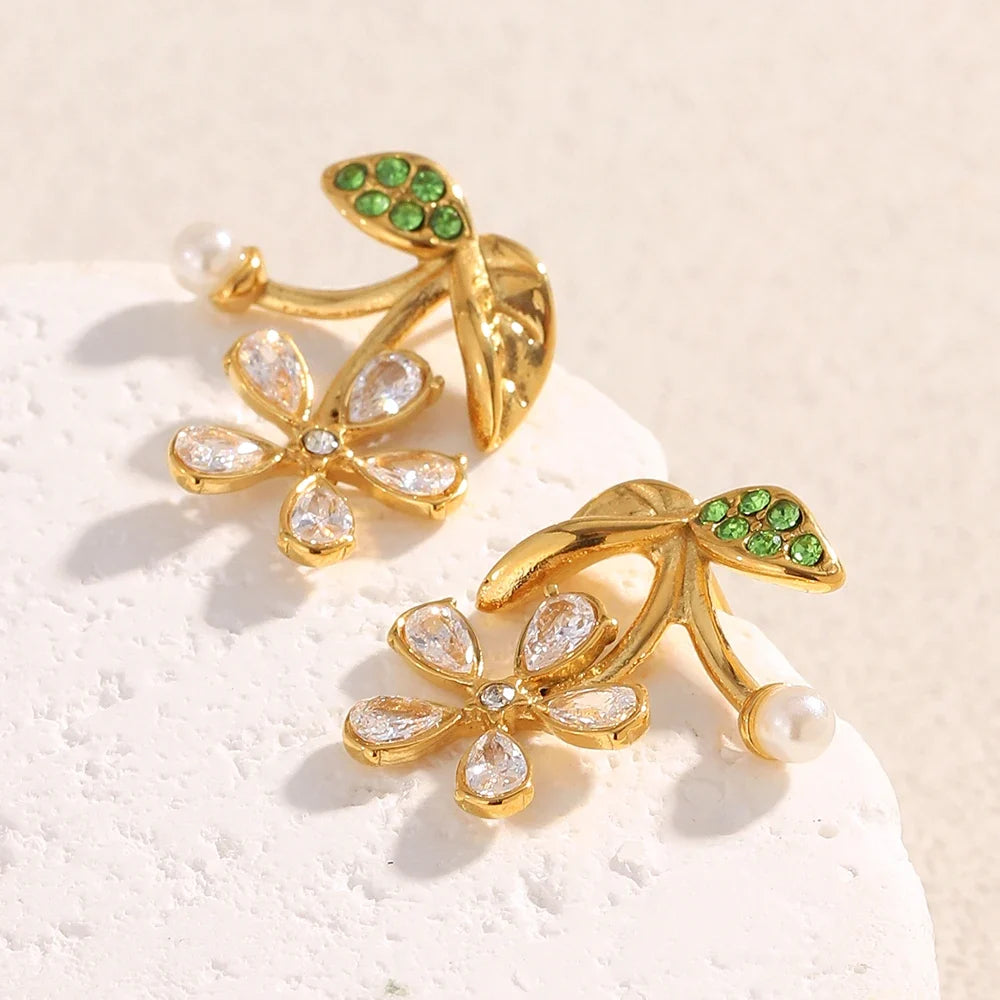 Saylor Earrings by Louryx