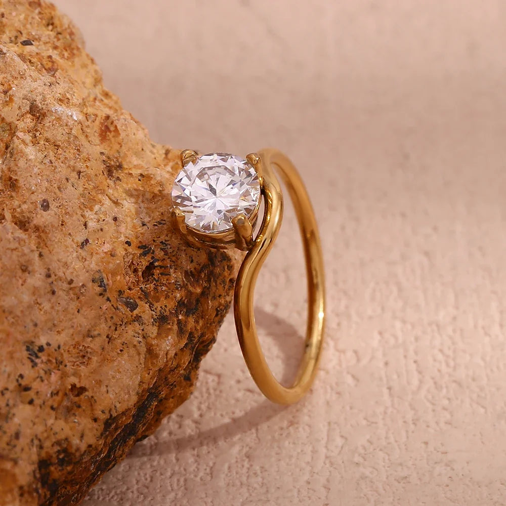 Mabel Ring by Louryx
