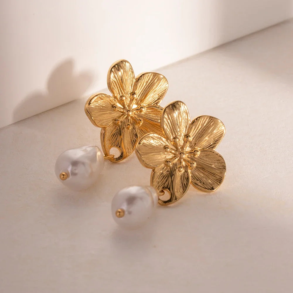 Fallon Earring by Louryx