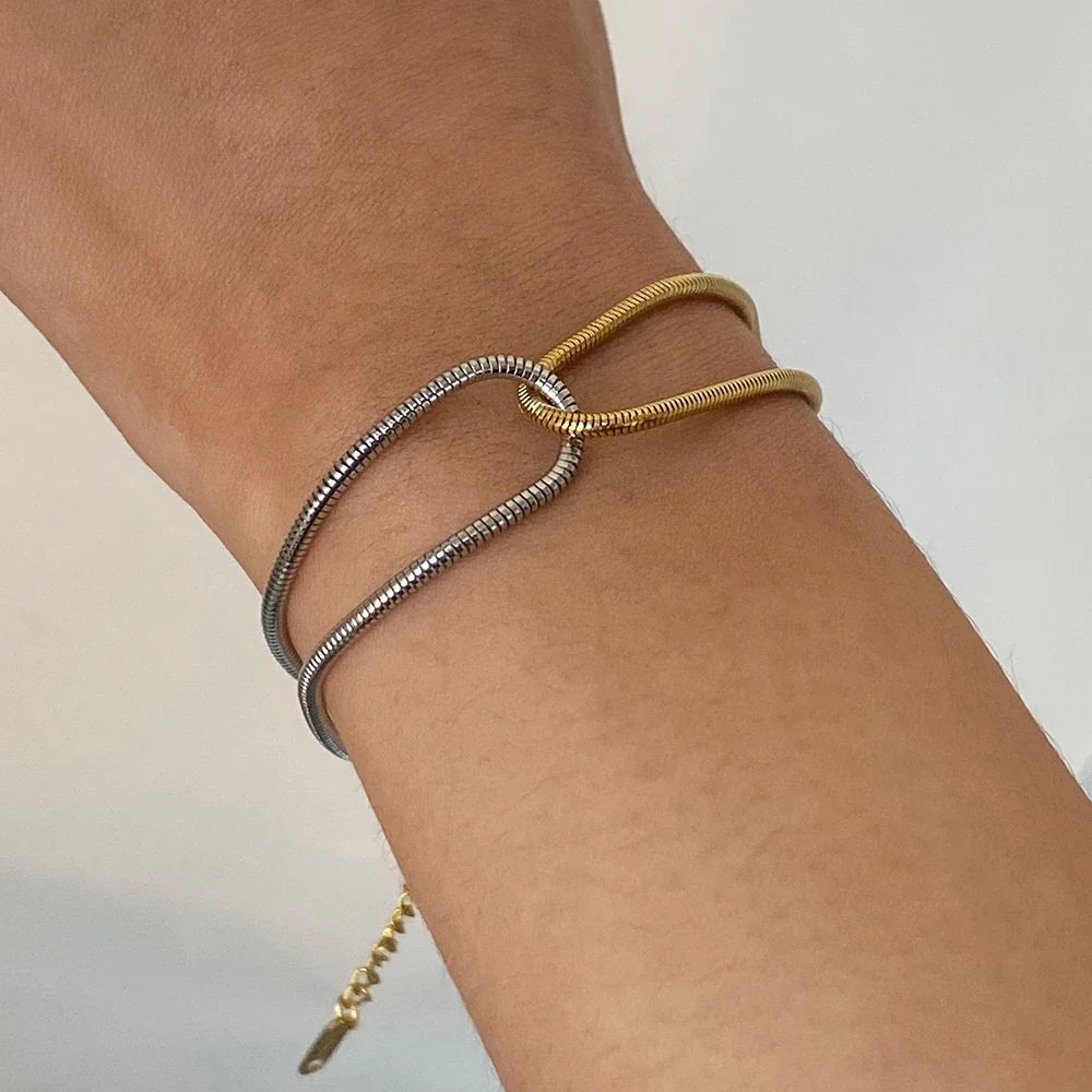 Lacey Bracelet by Louryx