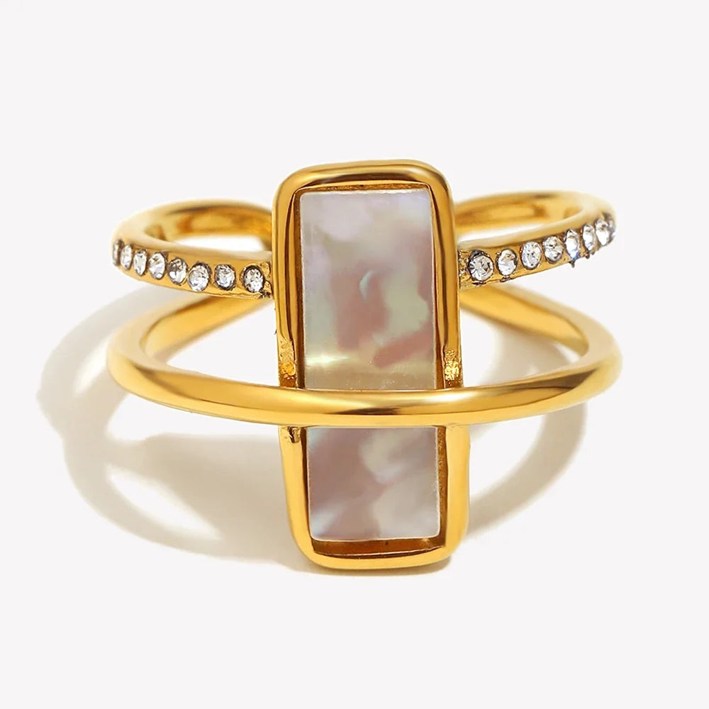 Daisy Ring by Louryx