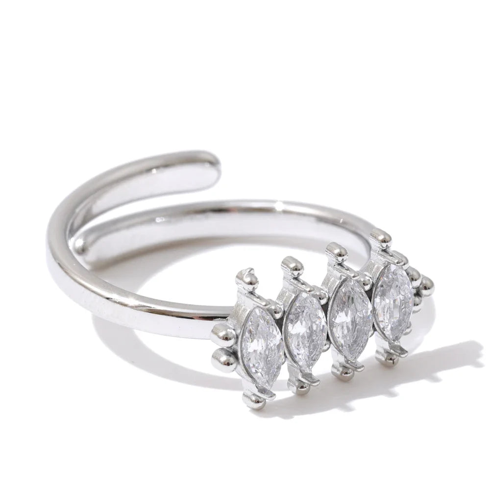 Sloan Ring by Louryx