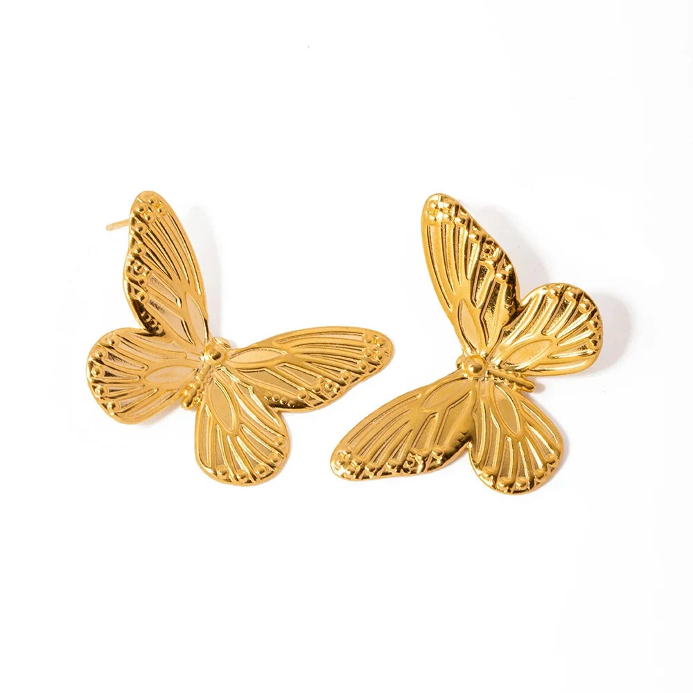 Olive Earrings by Louryx