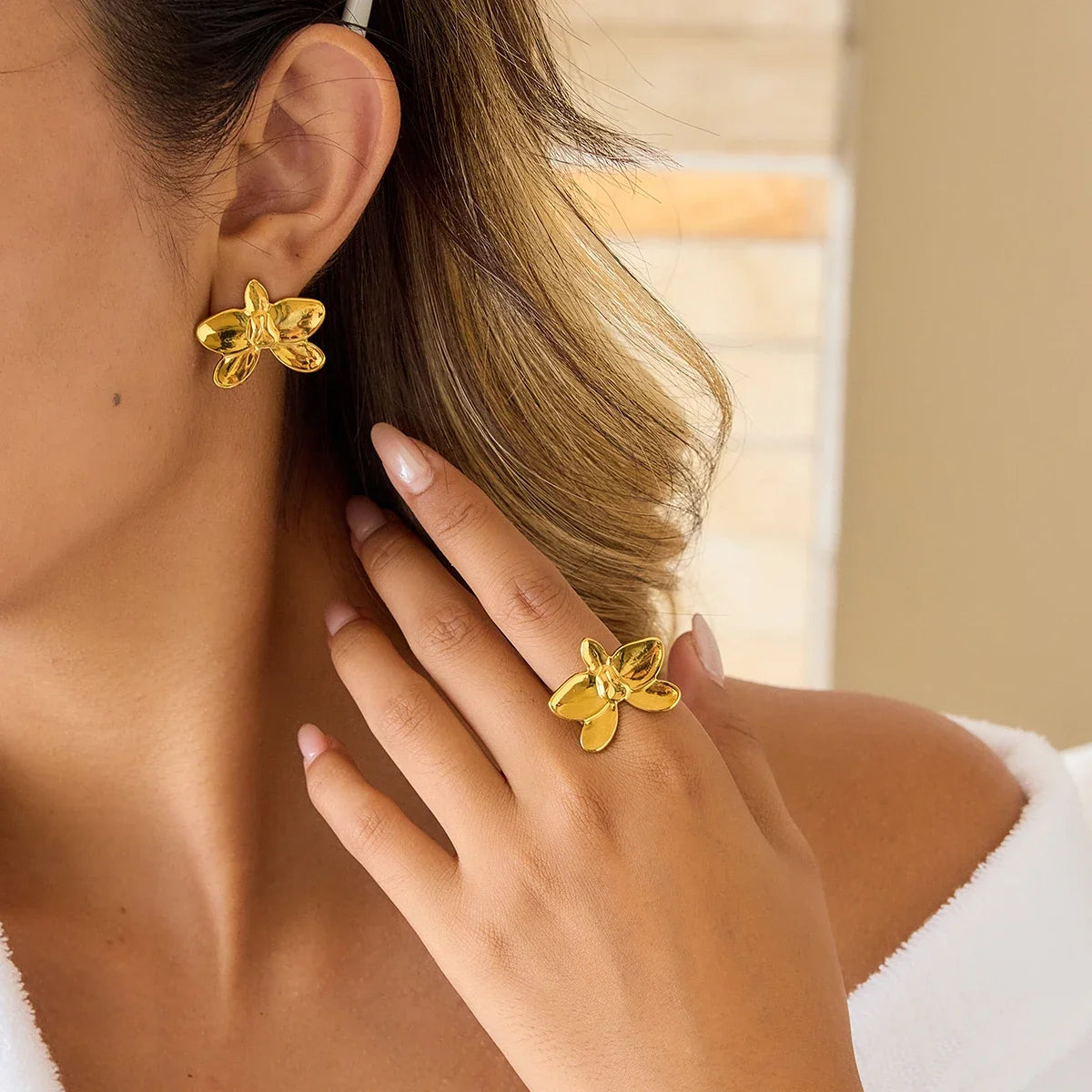 Anais Earrings by Louryx
