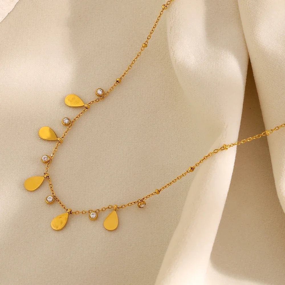 Antonella Necklace by Louryx