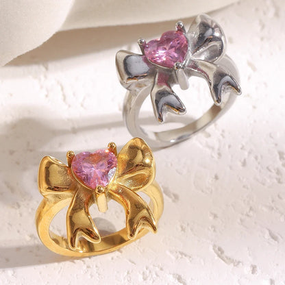 Clara Ring by Louryx