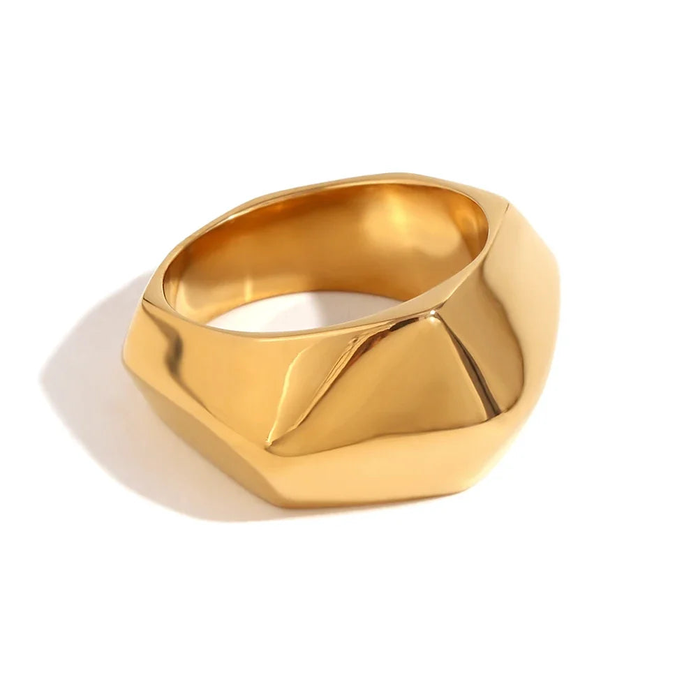 Lucille Ring by Louryx