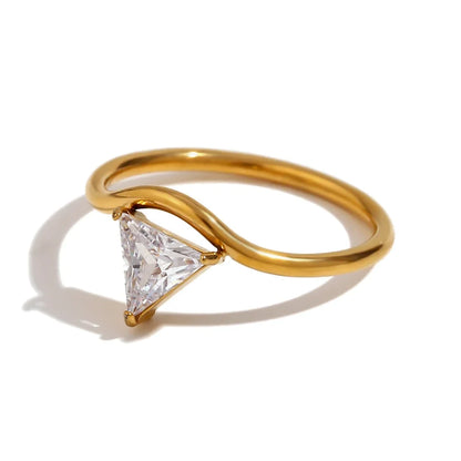 Mabel Ring by Louryx