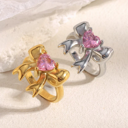 Clara Ring by Louryx