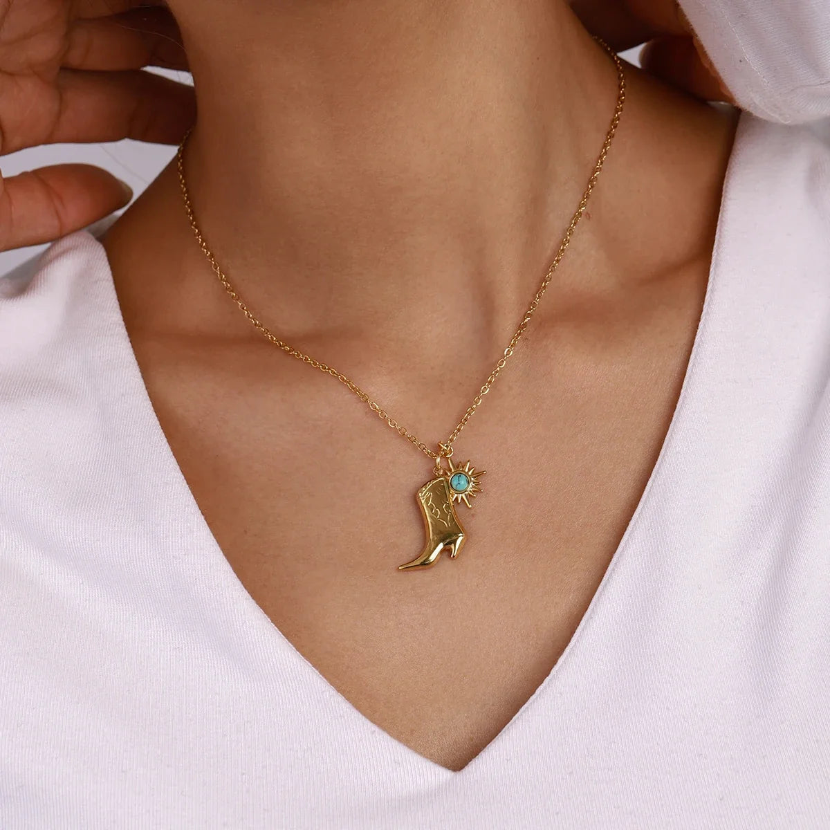 Juniper Necklace by Louryx