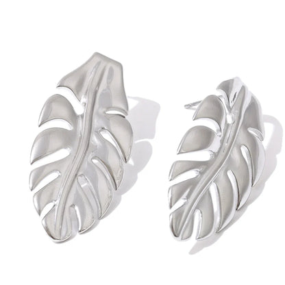 Cynthia Earrings by Louryx