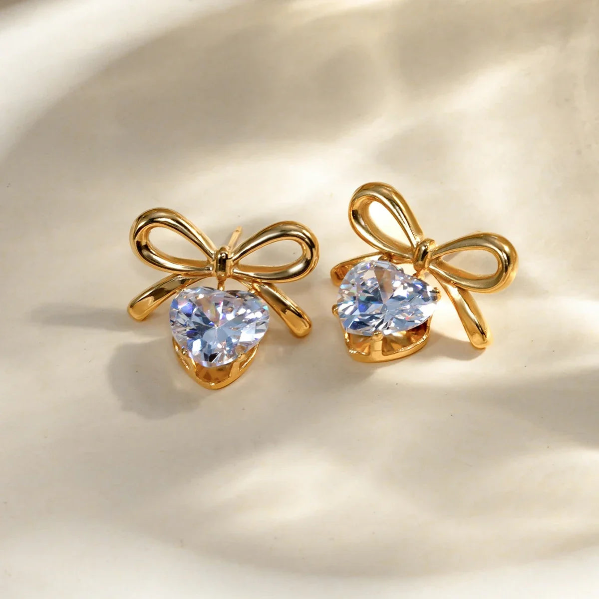 Sarah Earrings by Louryx