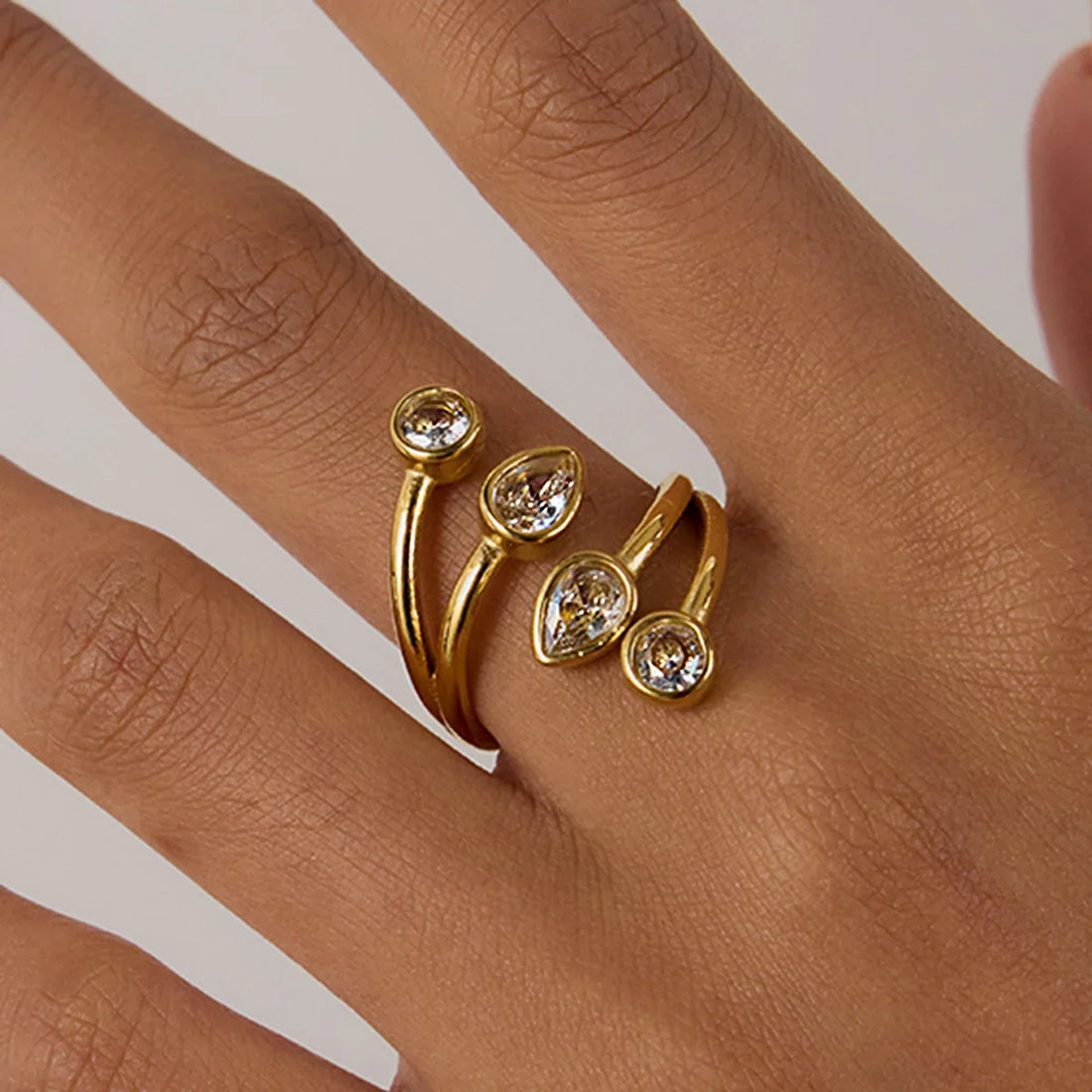 Reina Rings by Louryx