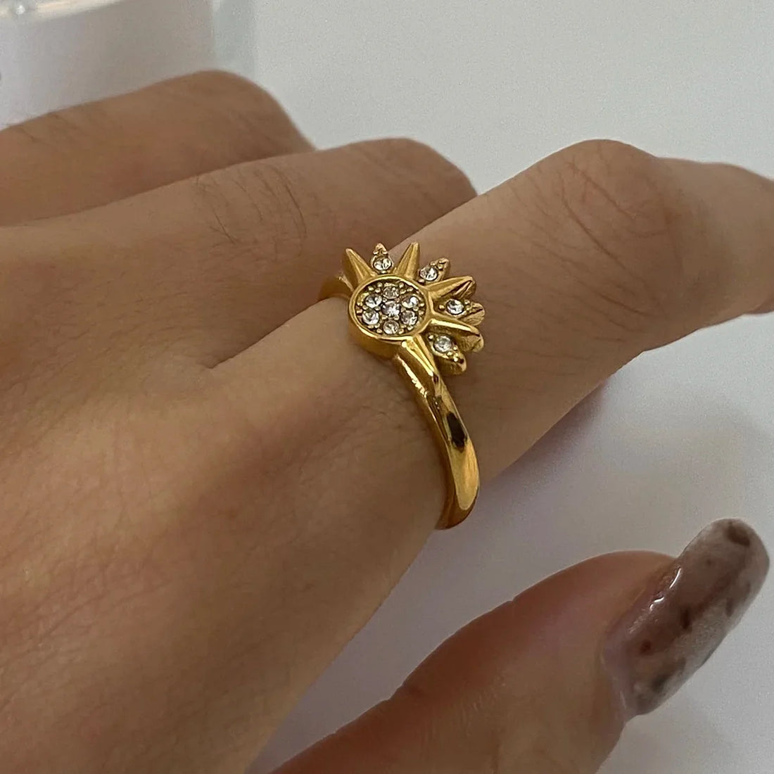 Athena Ring by Louryx