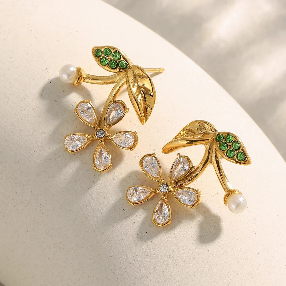 Saylor Earrings by Louryx