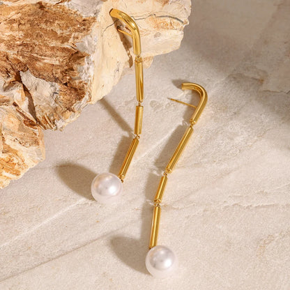 Valeria Earrings by Louryx