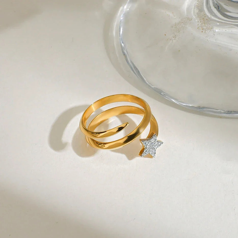 Claire Ring by Louryx