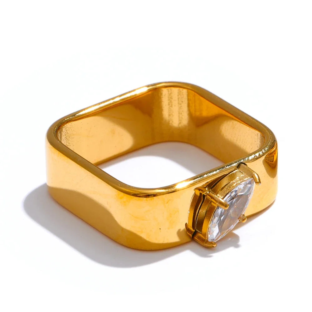 Leanna Ring by Louryx
