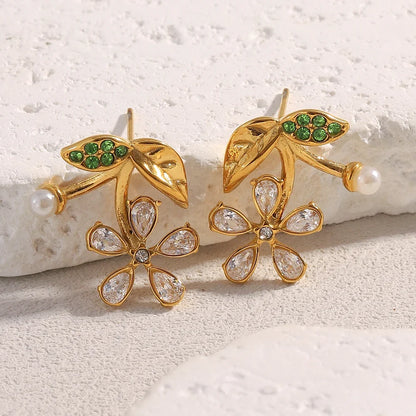 Saylor Earrings by Louryx
