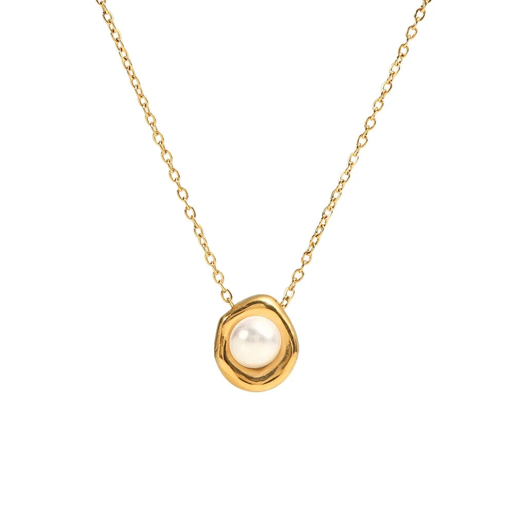 Kiana Necklace by Louryx